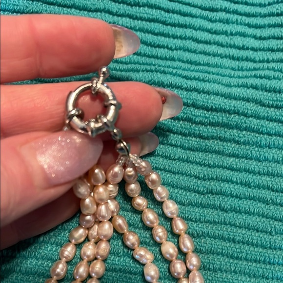 Elegant Pink Beaded Necklace - Picture 4 of 6